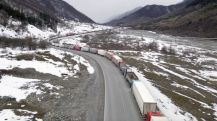 Stepantsminda-Larsi road closed to all vehicles