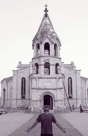 Դու գնացիր ու մնացիր Շուշիում. Նվերը Կիրակոսյանը՝ Գևորգ Արշակյանի մասին