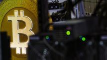 Цена биткоина опустилась ниже 30 тысяч долларов