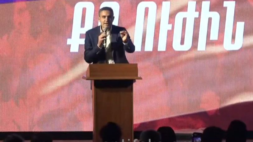 Նիկոլ Փաշինյանը քրեական օրենսգրքի 299 հոդվածով փաստարկված պետական դավաճան է․ Արթուր Ղազինյան