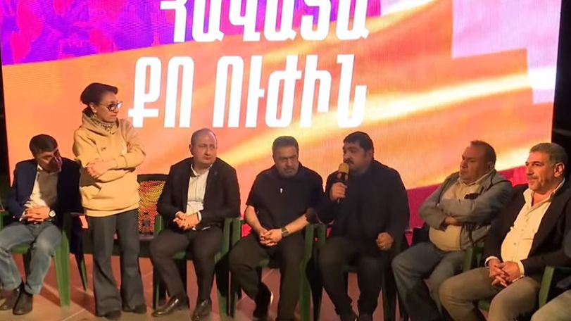 Ծռված ողնաշարով, ամոթխած գետնին նայելով, անարժան ապրել կլինի՞.  Արման Նավասարդյան