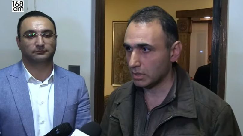 В квартире Аветика Чалабяна был произведен обыск, после чего его подвергли приводу
