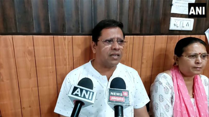 Indian couple sue son for not giving them a grandchild