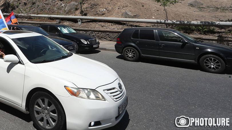 Acts of civil disobedience continue in Yerevan