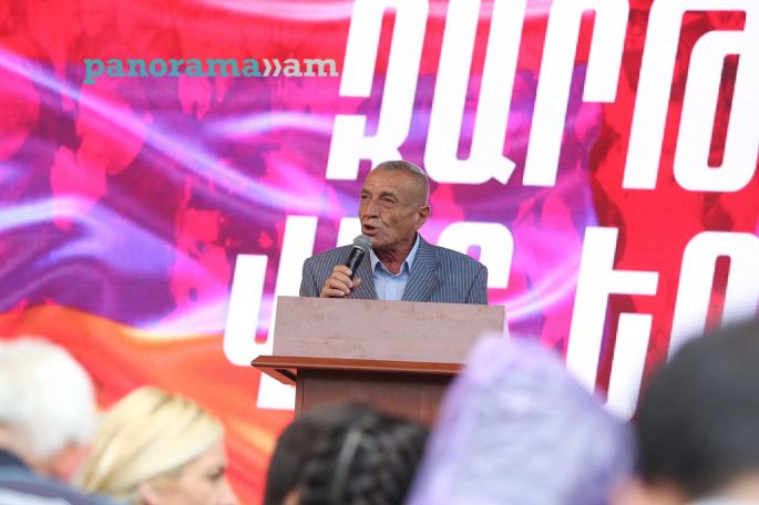 Ասում եք, որ ժողովրդավար եք, արդյոք ժողովրդավարությունը կարմիր, սև բերետավորներն են. Սերժ Սրապիոնյան