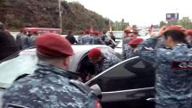 Роберт Айрапетян: Выводимые полицейскими насильно из автомобилей водители должны подать заявления о преступлении