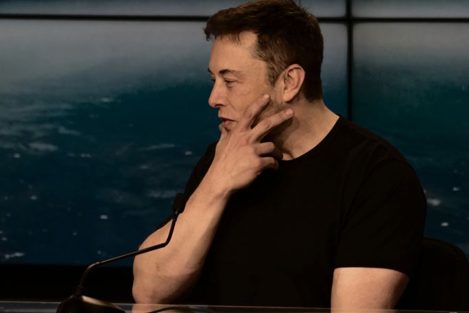 Musk’s SpaceX selling shares possibly to finance Twitter bid, sources say