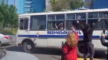 И.Сагателян: Есть сведения, что на неоживленных улицах полицейские автобусы просто останавливаются и отпускают на свободу подвергнутых приводу