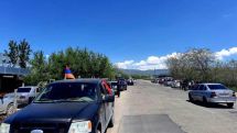 Armenian opposition holds car protest in Gyumri