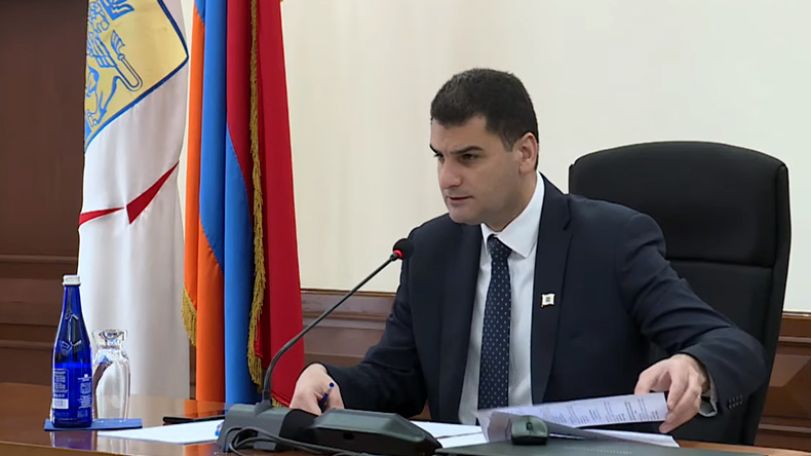 Լավ է՝ ավտոյի տակ չի ընկել. Հրաչյա Սարգսյանը՝ մրցույթի փաստաթղթերի փաթեթի մասին