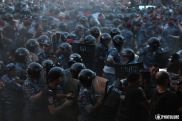 Гегам Манукян: Полицейские получили ранения в результате взрыва выпушенной ими же светошумовой гранаты