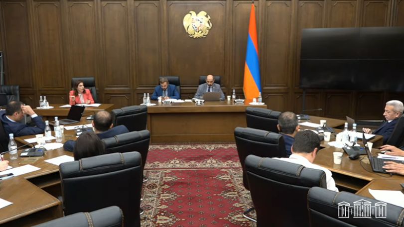 Կարո՞ղ է հաշվեքննությունը համակարգողը մոլորվել է Ֆրանսիայի հրապարակում. Արսեն Թորոսյանը՝ Ատոմ Ջանջուղազյանին