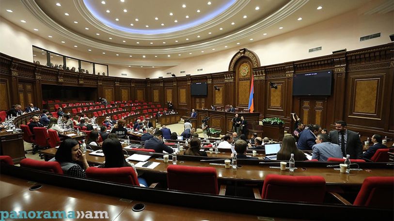 «Հայաստան» և «Պատիվ ունեմ» խմբակցությունների հայտարարության նախագիծը չընդգրկվեց ԱԺ օրակարգ