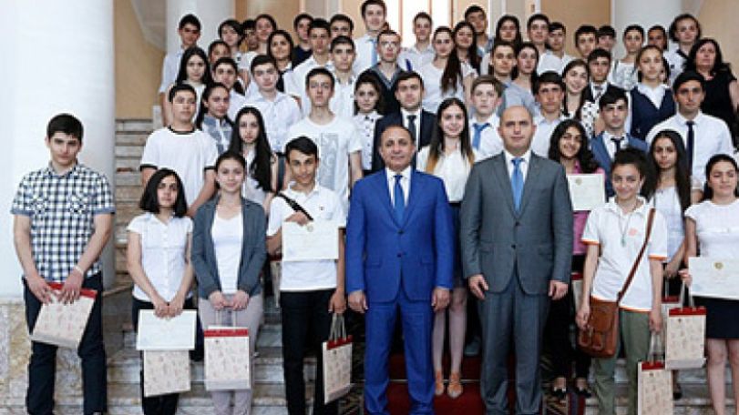 Վարչապետը շնորհավորել է հանրապետական օլիմպիադայի հաղթողներին