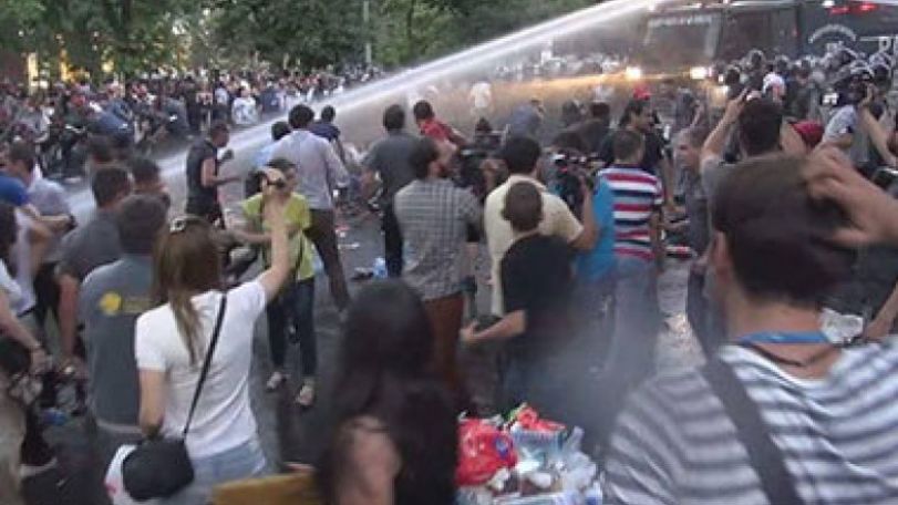 «Քաշքշում էին ինձ ու հարվածում էին առանց խնայելու». Պատմում է լրագրողը