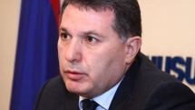 Բնապահպանության նախկին նախարարը ներողություն է խնդրել