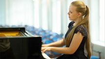 Pianist Eva Gevorgyan to perform in Armenia