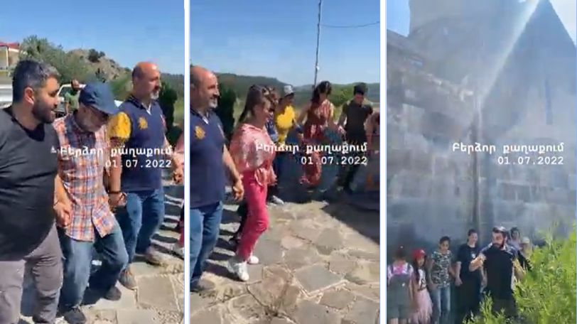 Բերձոր հատուկ գնացած  քաղաքացիները  քոչարի են պարում