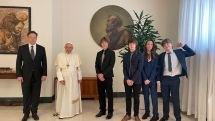 Elon Musk posts photo with Pope Francis