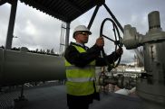 WSJ. Եվրոպան դադարեցնում է աղքատ երկրներին էներգիայի մատակարարումը` գնելով աշխարհի գազի պաշարները