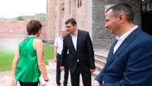 Կապանի քաղաքապետն Աննա Հակոբյանին դիմավորեց առանց ծաղիկների