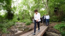 Գեղամ Մանուկյան. Աննա Հակոբյանը Ներքին Հանդ գնալիս առաջինը շտապել է Սոսիների պուրակ