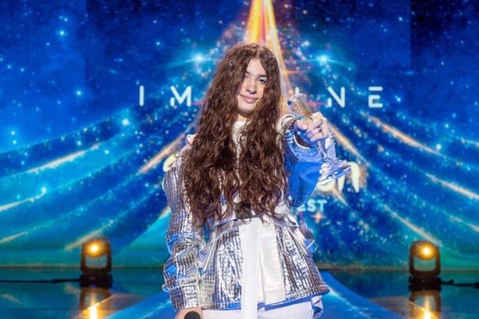 Eurovision winner Maléna receives Armenian Scholarship to Berklee summer program