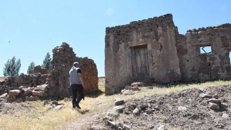 Թուրքիայում գանձագողերն ավերում ու կողոպտում  են նախկինում հայաբնակ «խորհրդավոր գյուղ» Աղըլը