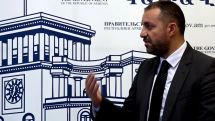 Քերոբյանը գյուղացիական տնտեսությունների ցածր արտադրողականությունը կապեց հողակտորների փոքր չափերի հետ