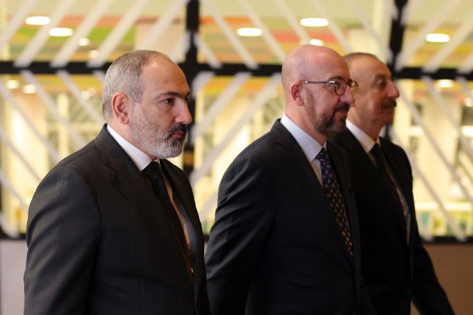 Շառլ Միշելը հեռախոսազրույցներ է ունեցել Փաշինյանի և Ալիևի հետ