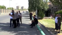«Եթե նախարարը մեզ չի ընդունում, ապա ո՞ւմ է նա ընդունում». Զոհված զինծառայողների ծնողները ՊՆ-ի մոտ են