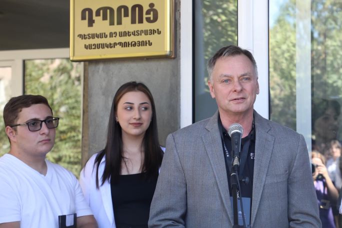 Երևանի թիվ 170 ավագ դպրոցն այսուհետ կրելու է ճարտարագետ Ալեքսանդր Քեմուրջյանի անունը