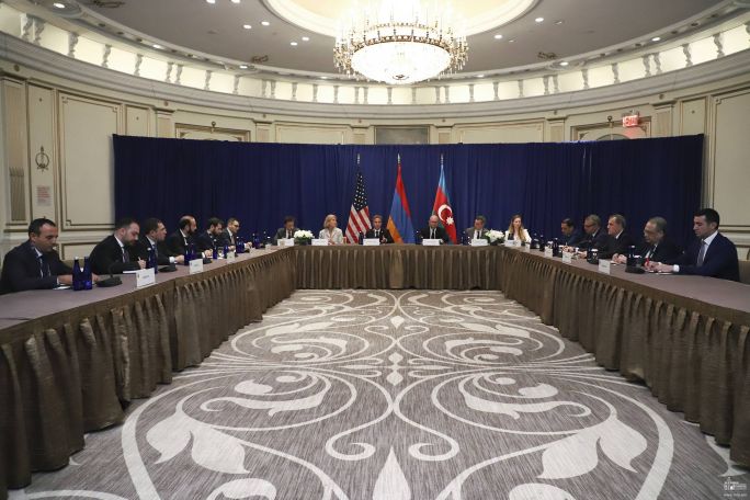 ԱՄՆ պետքարտուղարը կոչ է արել Միրզոյանին և Բայրամովին կրկին հանդիպել մինչև ամսվա վերջ