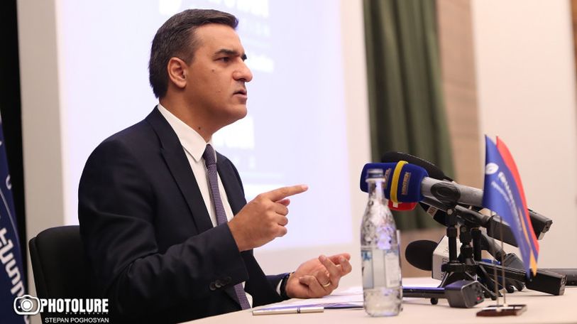 Арман Татоян: Мы не должны допустить, чтобы в эти трудные дни нам привили беспомощность и разрушительное чувство неспособности к борьбе