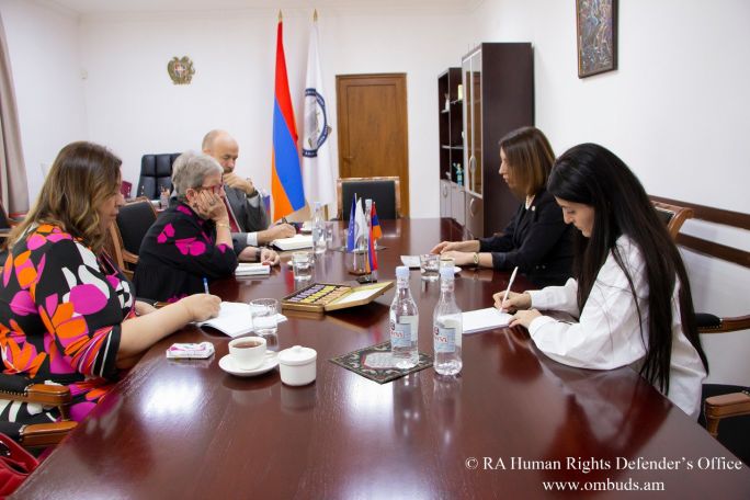 Ombudsperson briefs EU envoy on Azeri crimes against Armenian prisoners