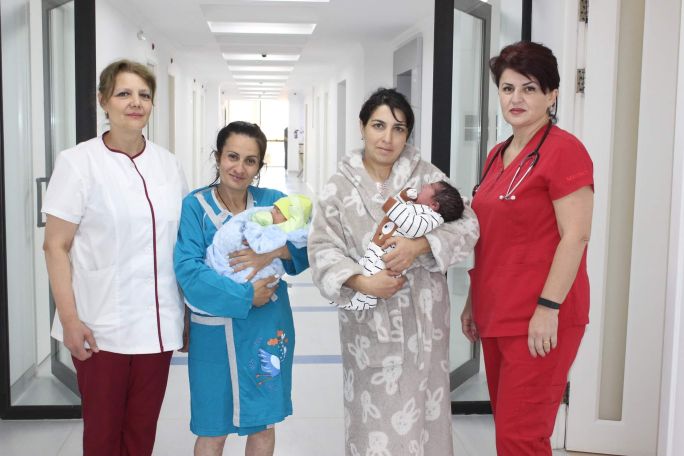 В армянском Ванадзоре сразу в двух семьях родился седьмой ребенок