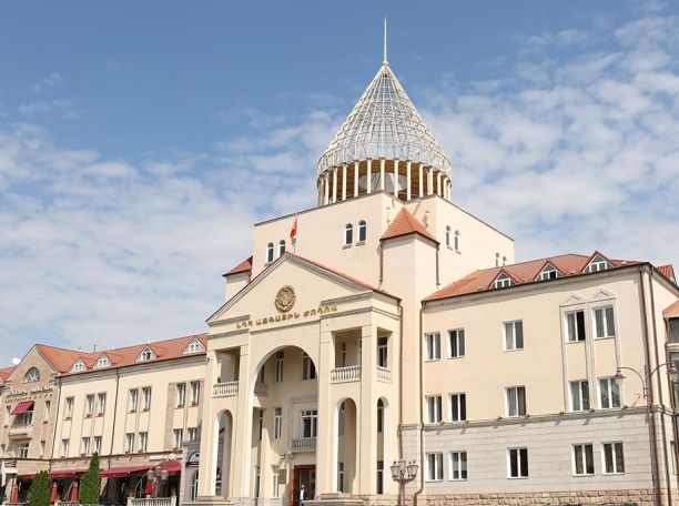 Представители парламентских сил Арцаха предложили созвать заседание Совбеза