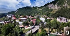 Life returning to normal in Armenian spa town shelled by Azeri forces
