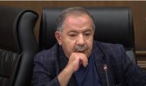 Մեղավոր ենք, լավ չենք աշխատել, հիմա էլ դժվար որոնումների մեջ ենք. Աղվան Վարդանյանն՝ ընդդիմության մասին