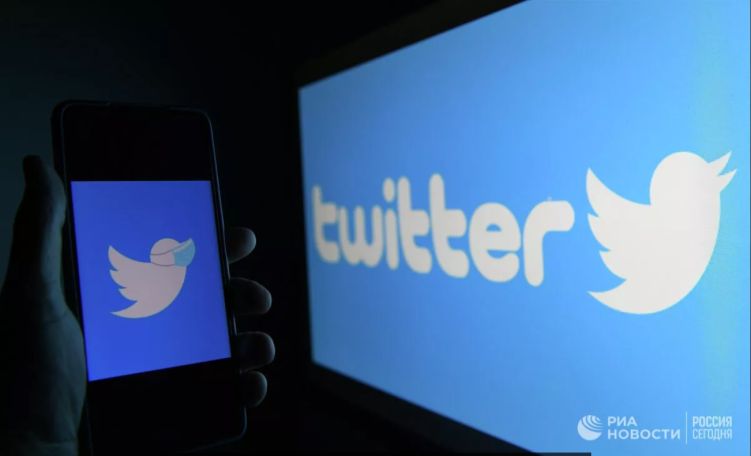 Elon Musk sued by Twitter investor