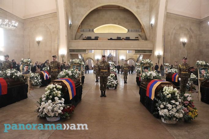 Ցորի հրետանավորները...նահատակման 2-րդ տարելիցը