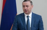 Armenian security chief meets with NATO officer
