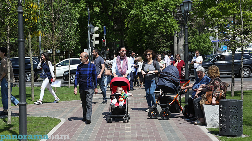 Marriage, birth rates drop in Armenia