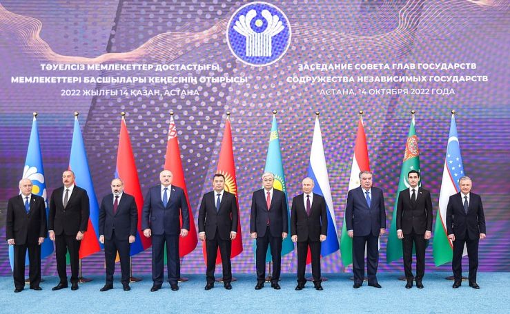 Ջրային դիվանագիտություն և արարողակարգ. Հայաստանը, ՌԴ-ն և Ղրղզստանի ղեկավարներն նախընտրել են խմել սեփական երկրի ջրերը