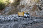 Լարս տանող վնասված ճանապարհահատվածը վերականգնվում է