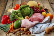 Какие продукты нужно исключить из рациона, если вам исполнилось 40 лет
