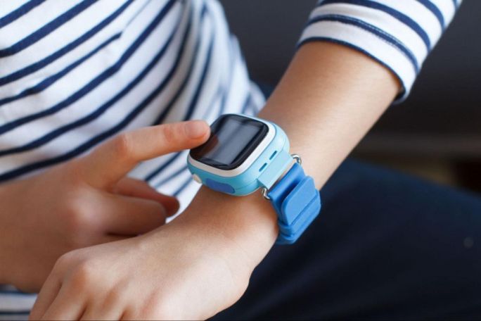 Apple Watch saves 12-year-old girl's life