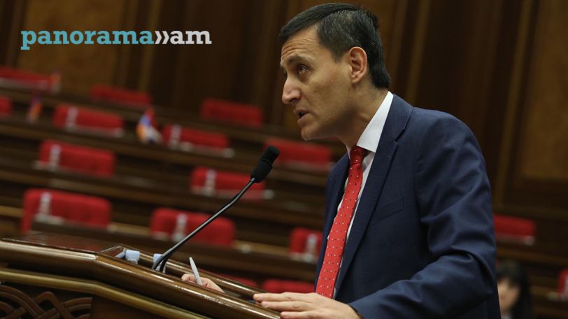 «Ի՞նչ սկսզբունքով է կրկին վերանորոգվում Կ. Դեմիրճյանի անվան դպրոցը, երբ նույն 9-րդ Մասիվում գտնվող 198-րդ դպորցը խղճալի վիճակում է»