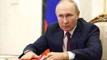 Putin: No peace treaty between Armenia and Azerbaijan yet
