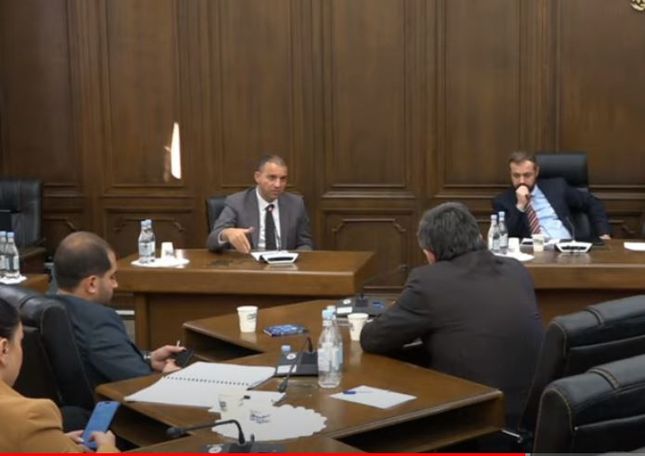 Քերոբյան. Լարսի անցակետում հերթերի պատճառով հայ արտահանողները մեծ վնասներ են կրում